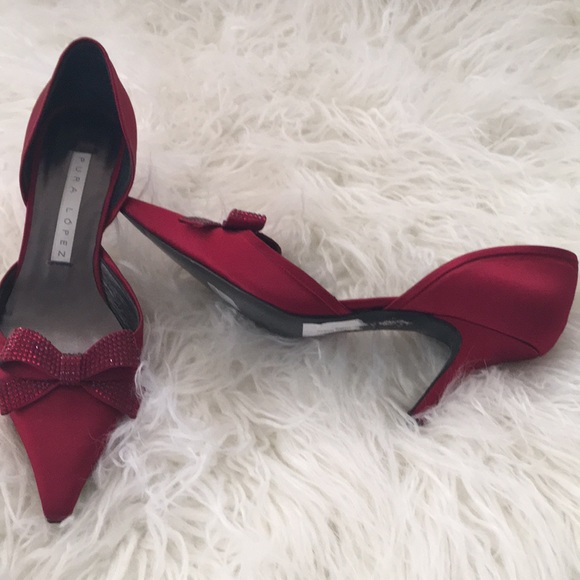 Shoes - Picture 2 of 4